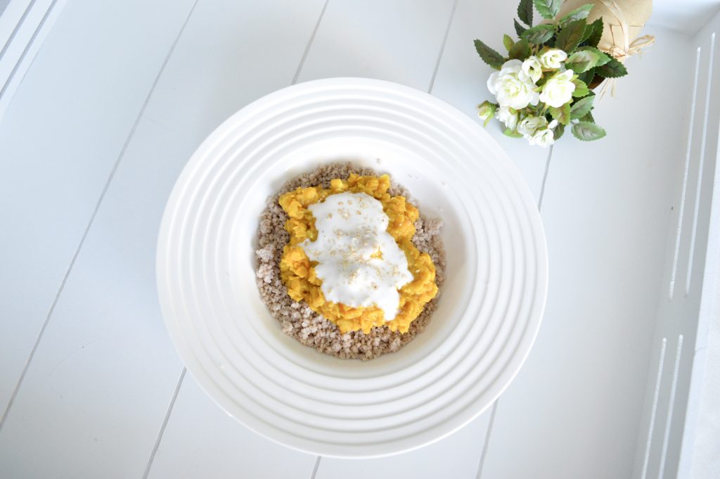 Lentilles corail à la noix de coco-couscous de sarrasin (sans gluten)